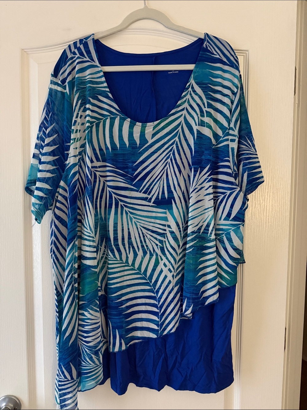 Catherines Blue and White Palm-Print Women's Top with Solid Blue Liner